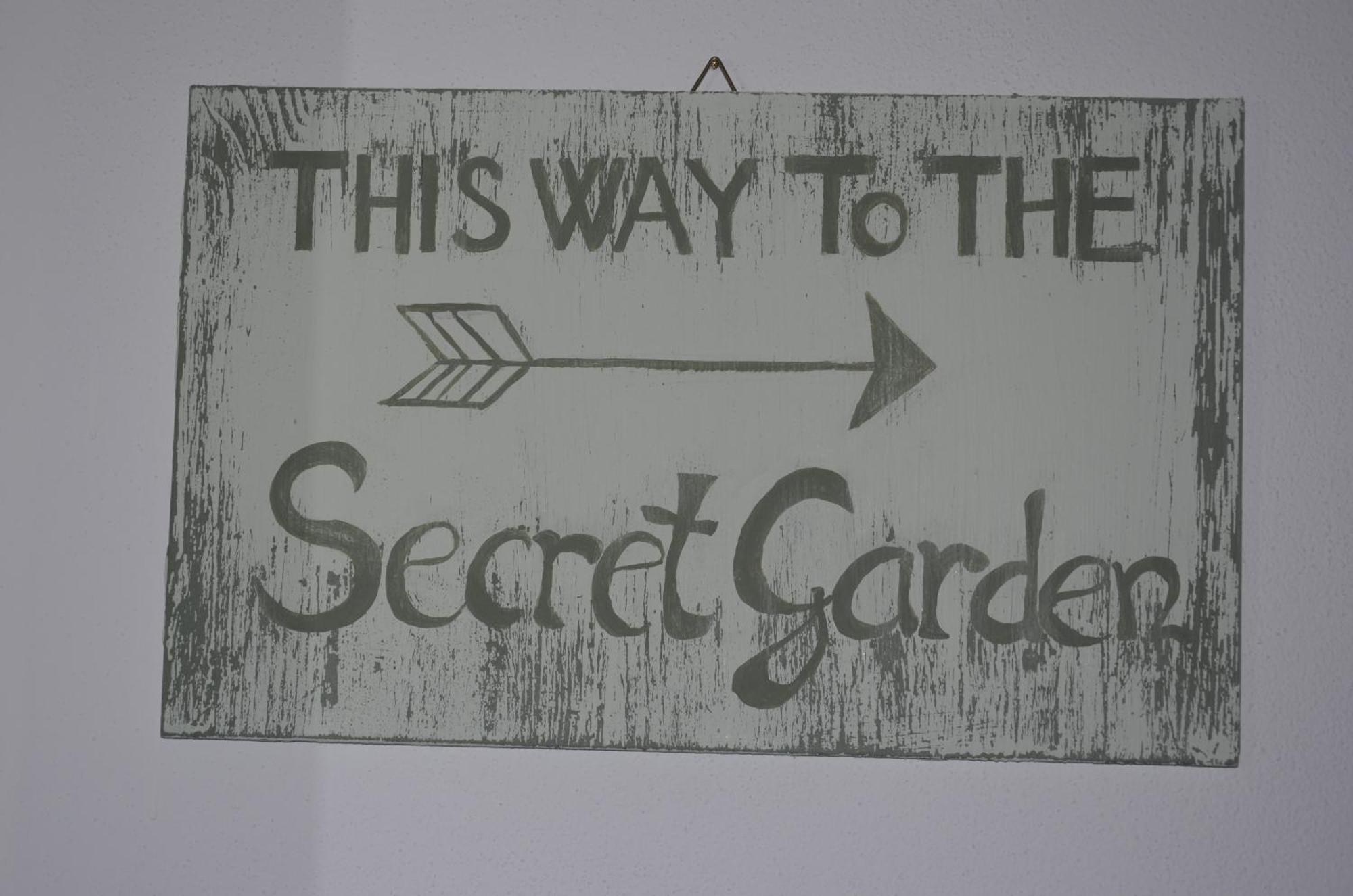 Anma Cottages The Secret Garden Pianello Del Lario Buitenkant foto
