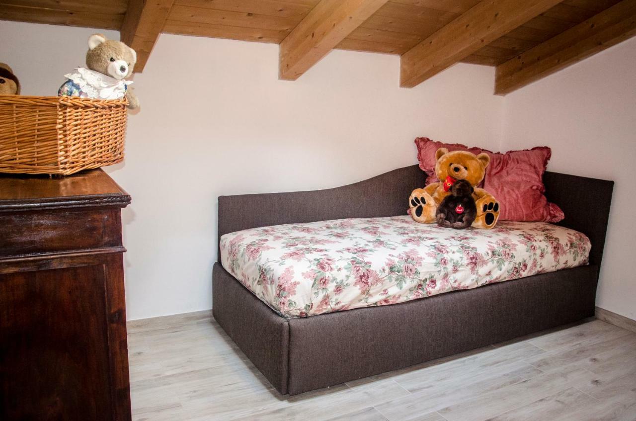 Anma Cottages The Secret Garden Pianello Del Lario Buitenkant foto